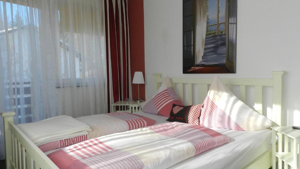 Landhaus Am Itterbach Willingen Willingen  Δωμάτιο φωτογραφία