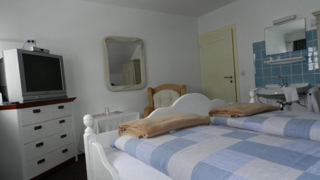 Landhaus Am Itterbach Willingen Willingen  Δωμάτιο φωτογραφία