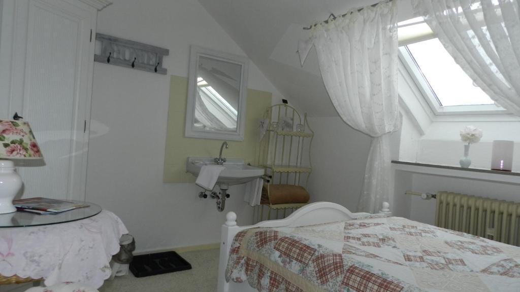 Landhaus Am Itterbach Willingen Willingen  Δωμάτιο φωτογραφία